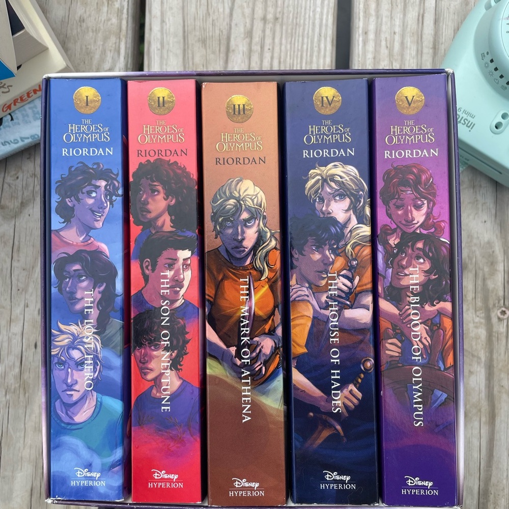Heroes of Olympus Book Set by Rick Riordan